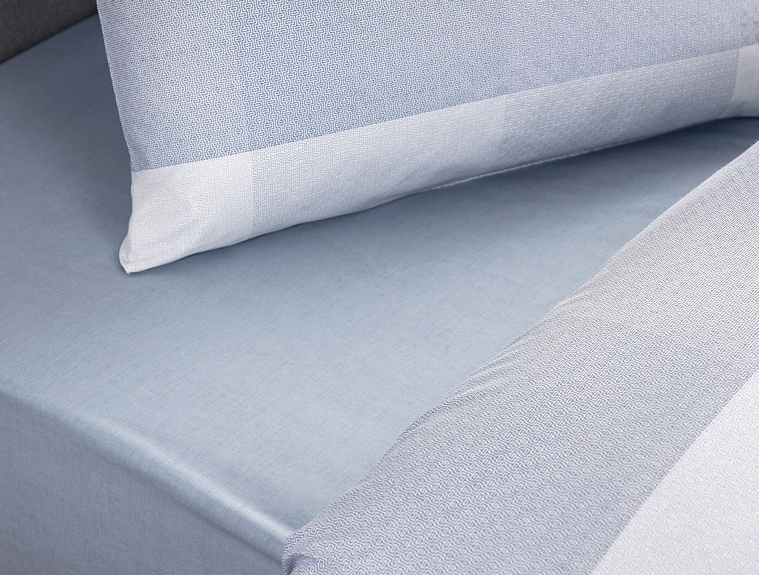 Faron Coco Crep bedrucktes Oberlaken-Set – Blau - 4