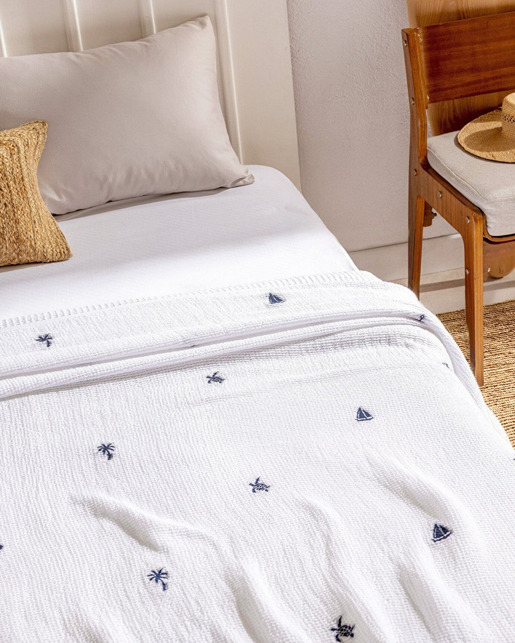 Riva Double Size Bedspread - 4