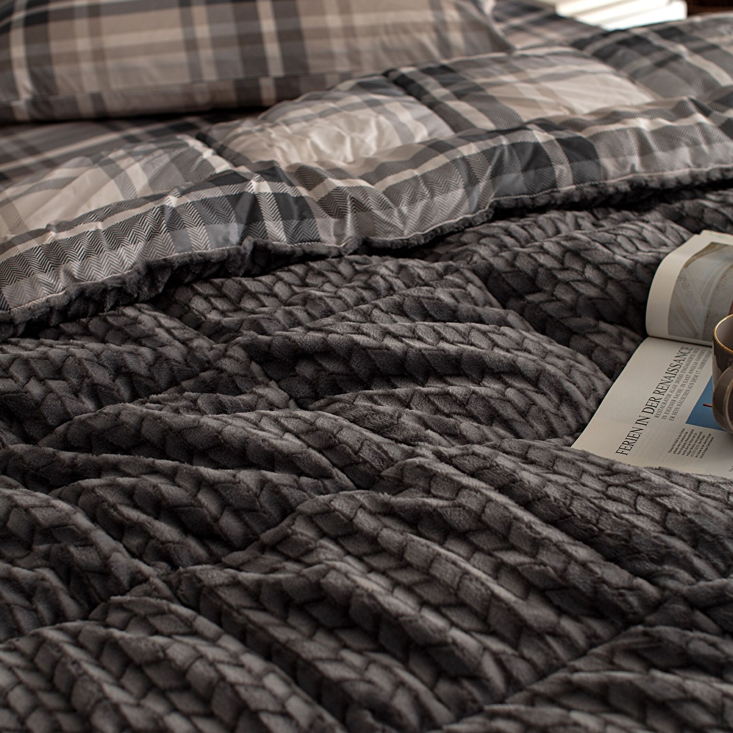 ⁠ Beth Double Wellsoft Comforter Set - Anthracite_2}