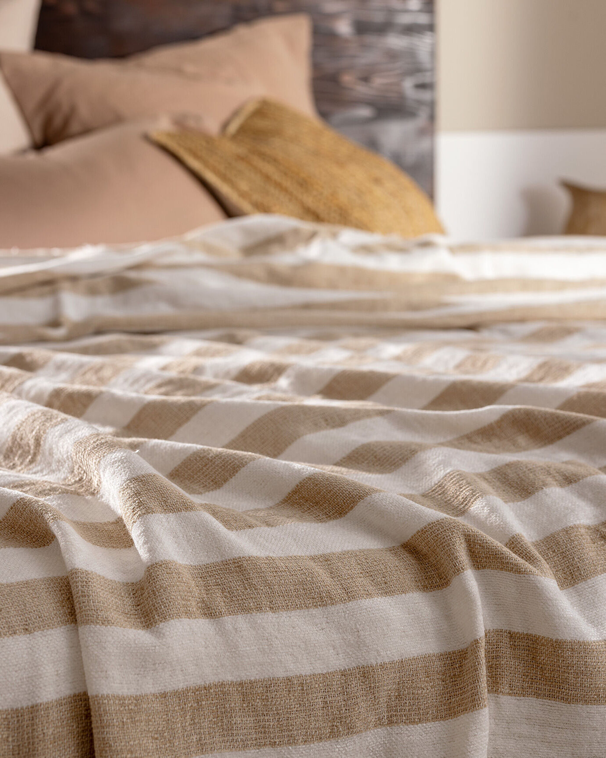 Aviral Double Size Bedspread - 4