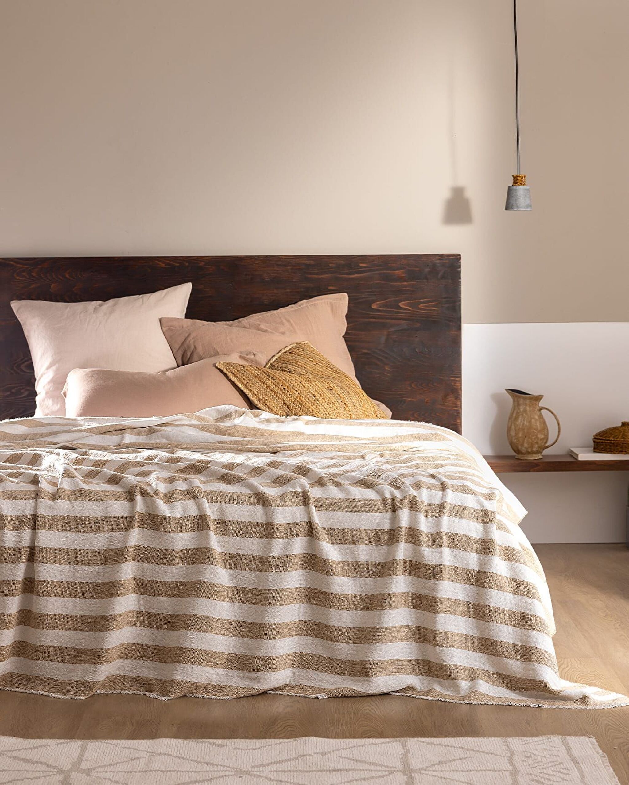 Aviral Double Size Bedspread - 0