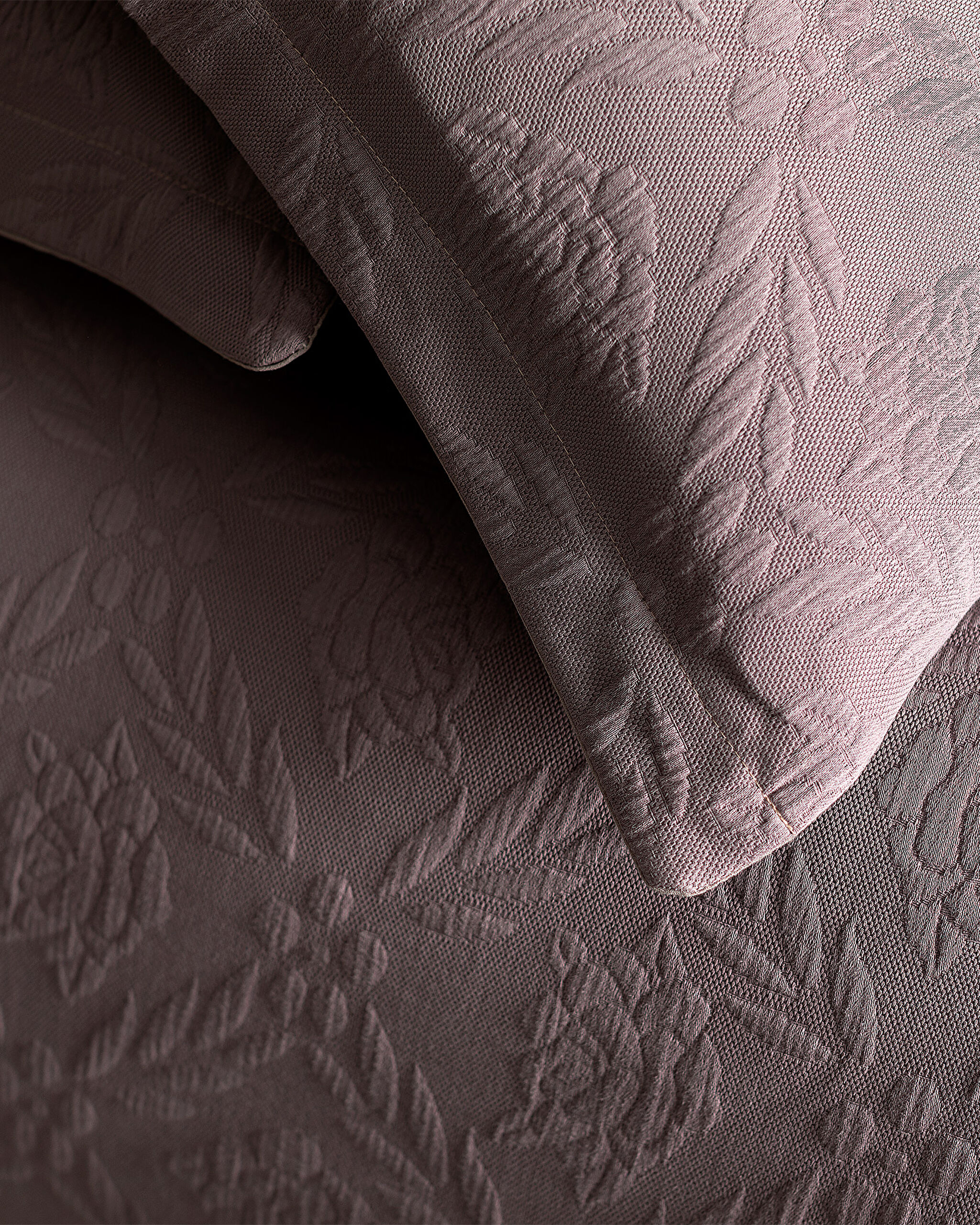 ⁠ Floralies King Size Kedpread - Luxury Collection - Plum_5}