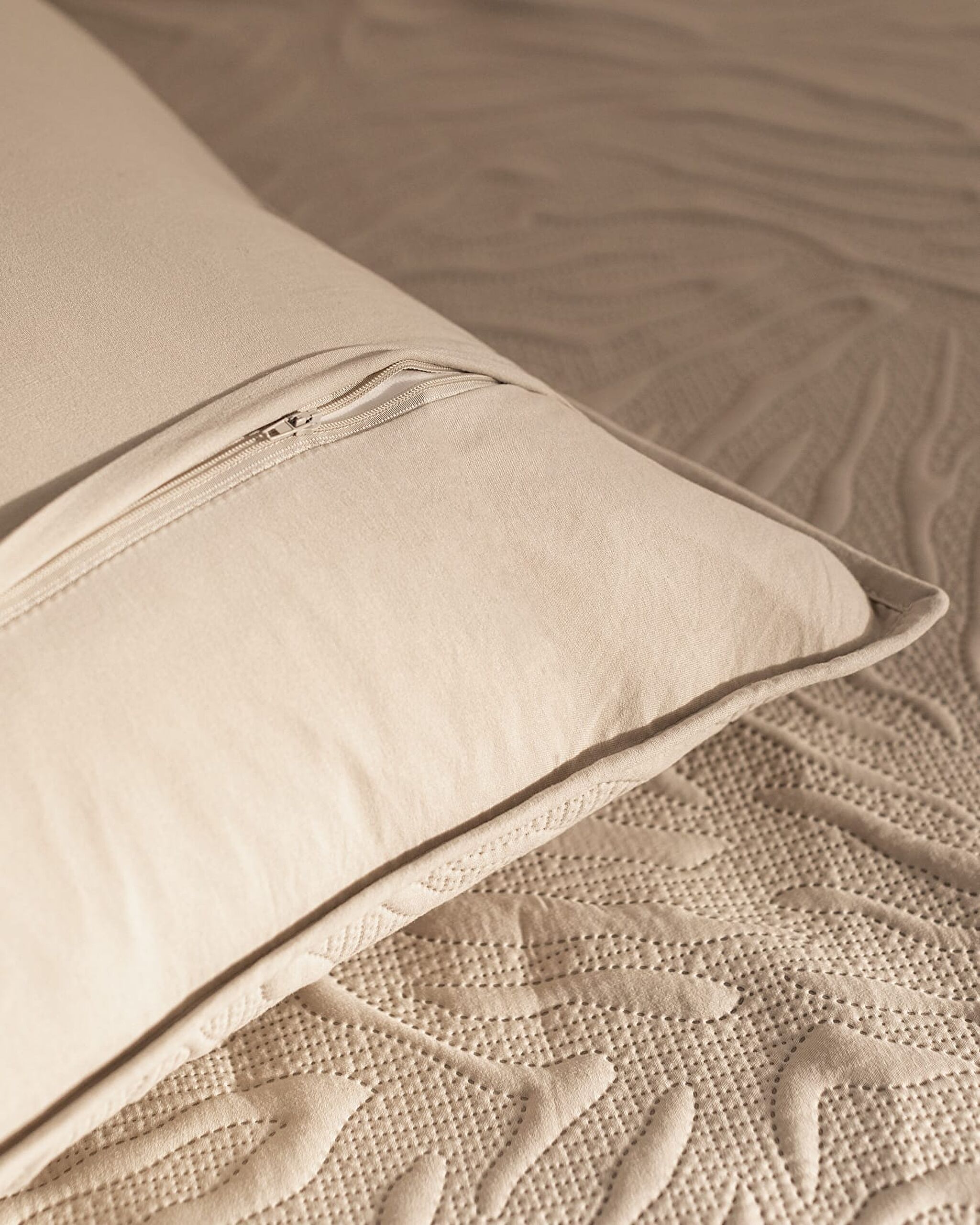 Cher King-Size-Tagesdecken-Set – Beige - 4