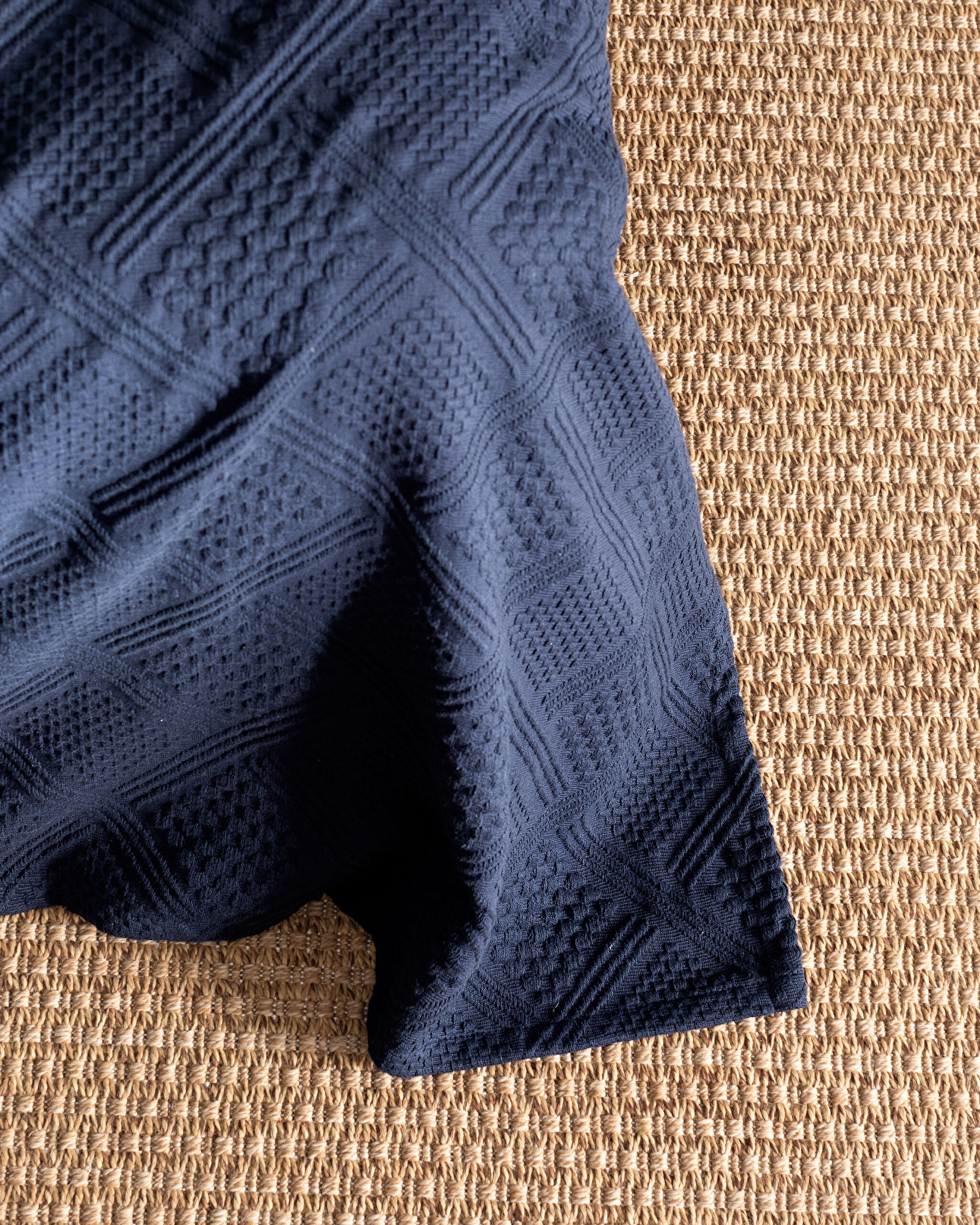 Dreieckige Tagesdecke für King-Size-Betten aus 100 % Baumwolle – Marineblau – Luxuskollektion - 5