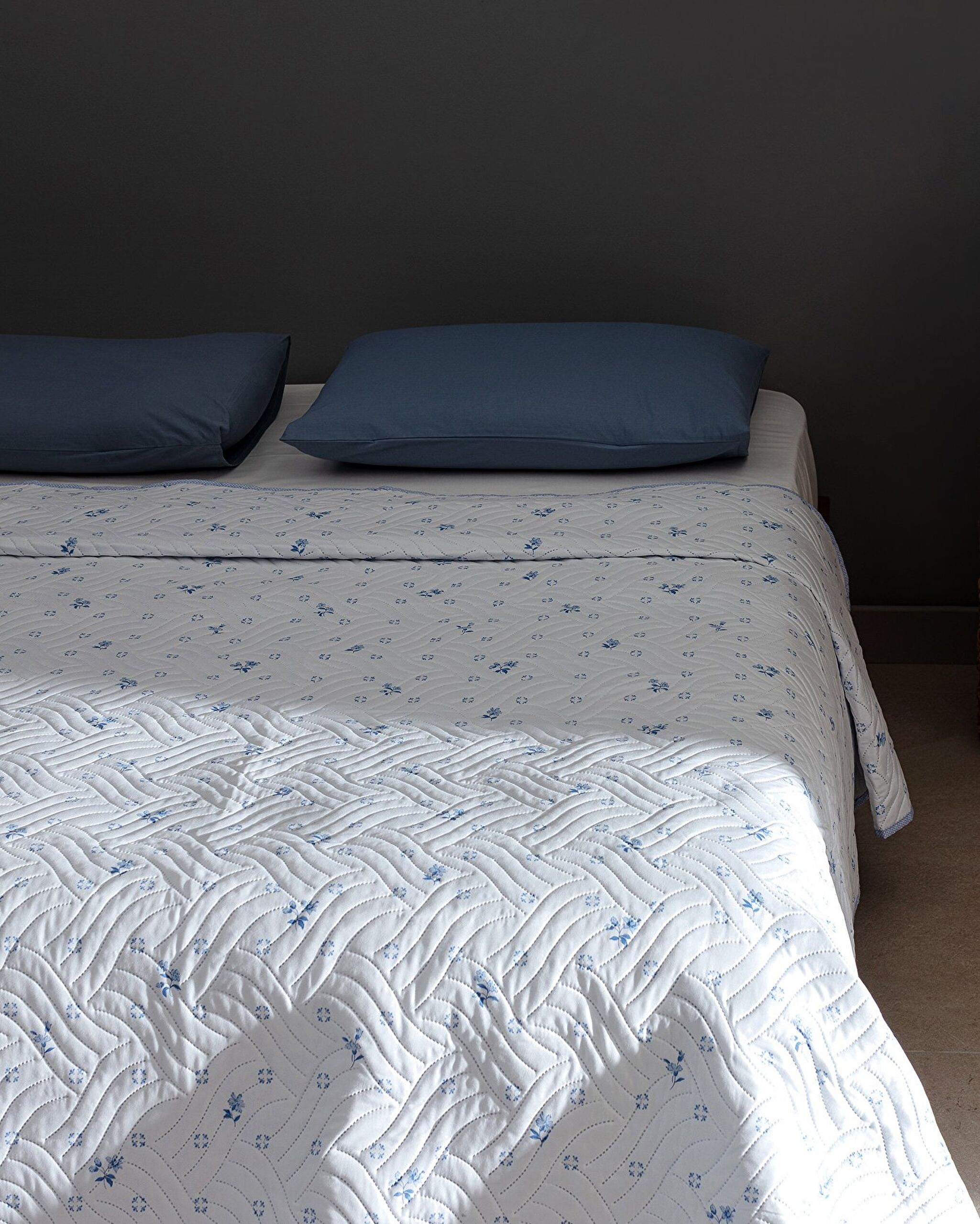 Bedruckte Tagesdecke „Dace King Size“ – Blau - 1