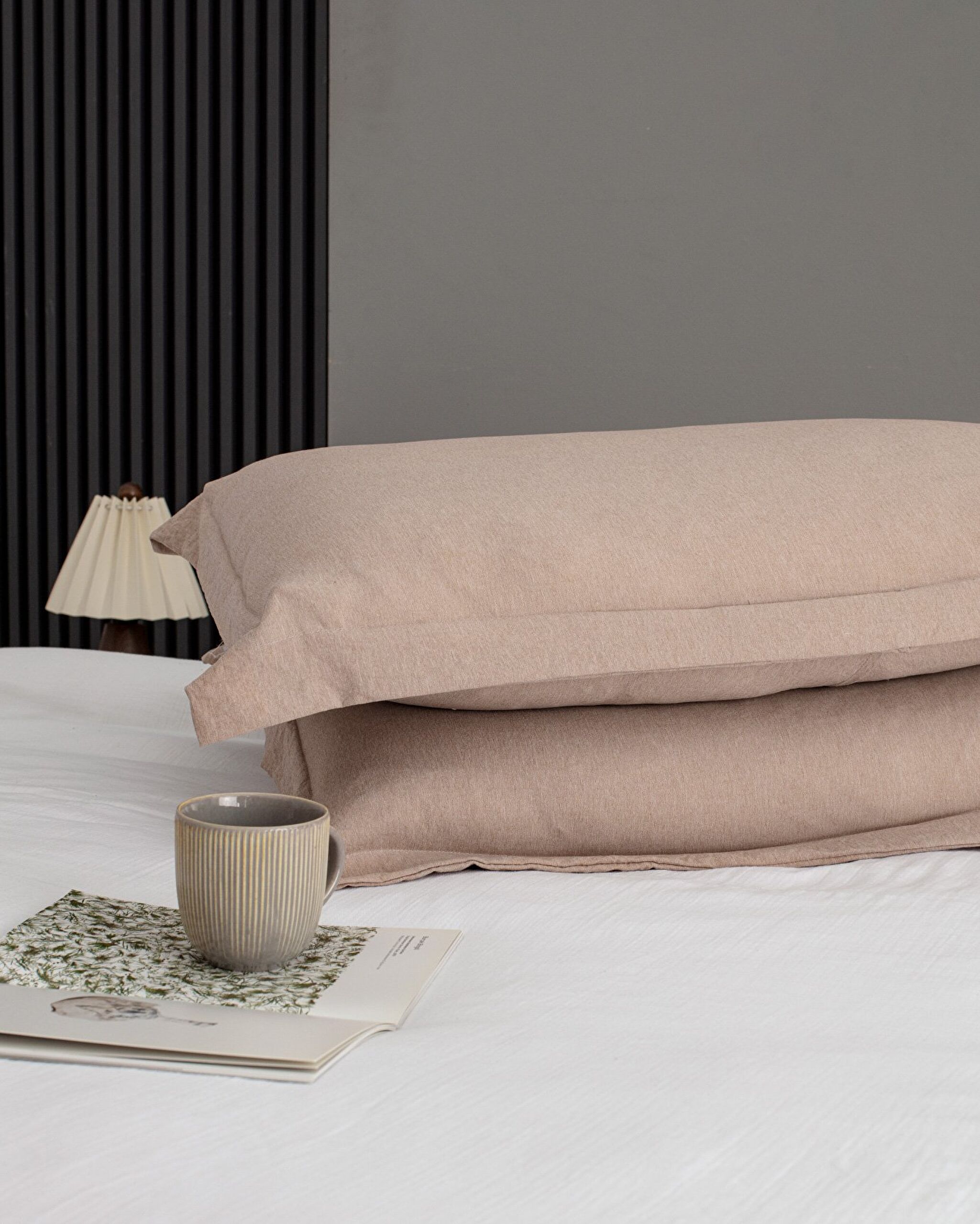 Meleni Comforter Set - 3