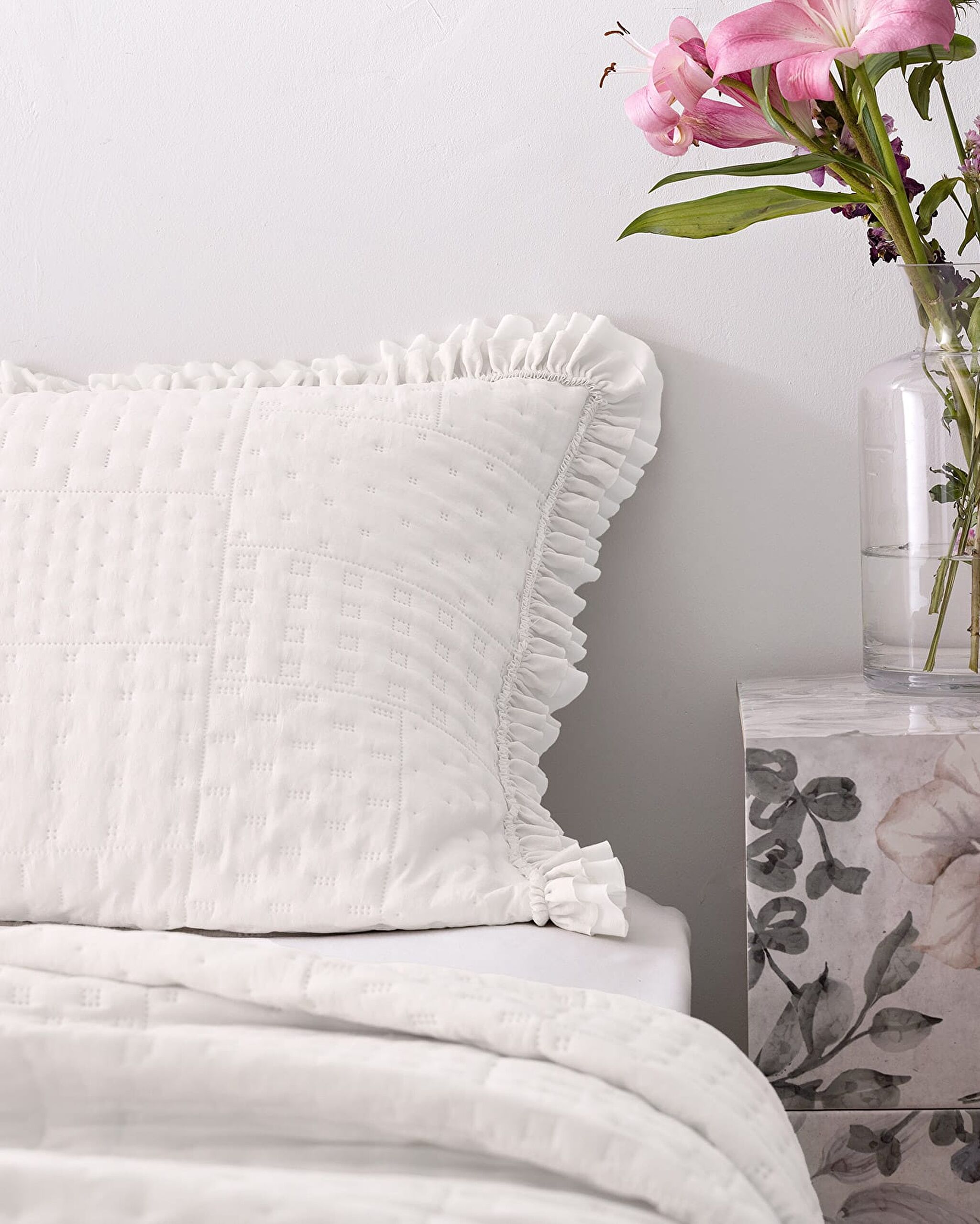 Medus Single Bedspread - White - 4