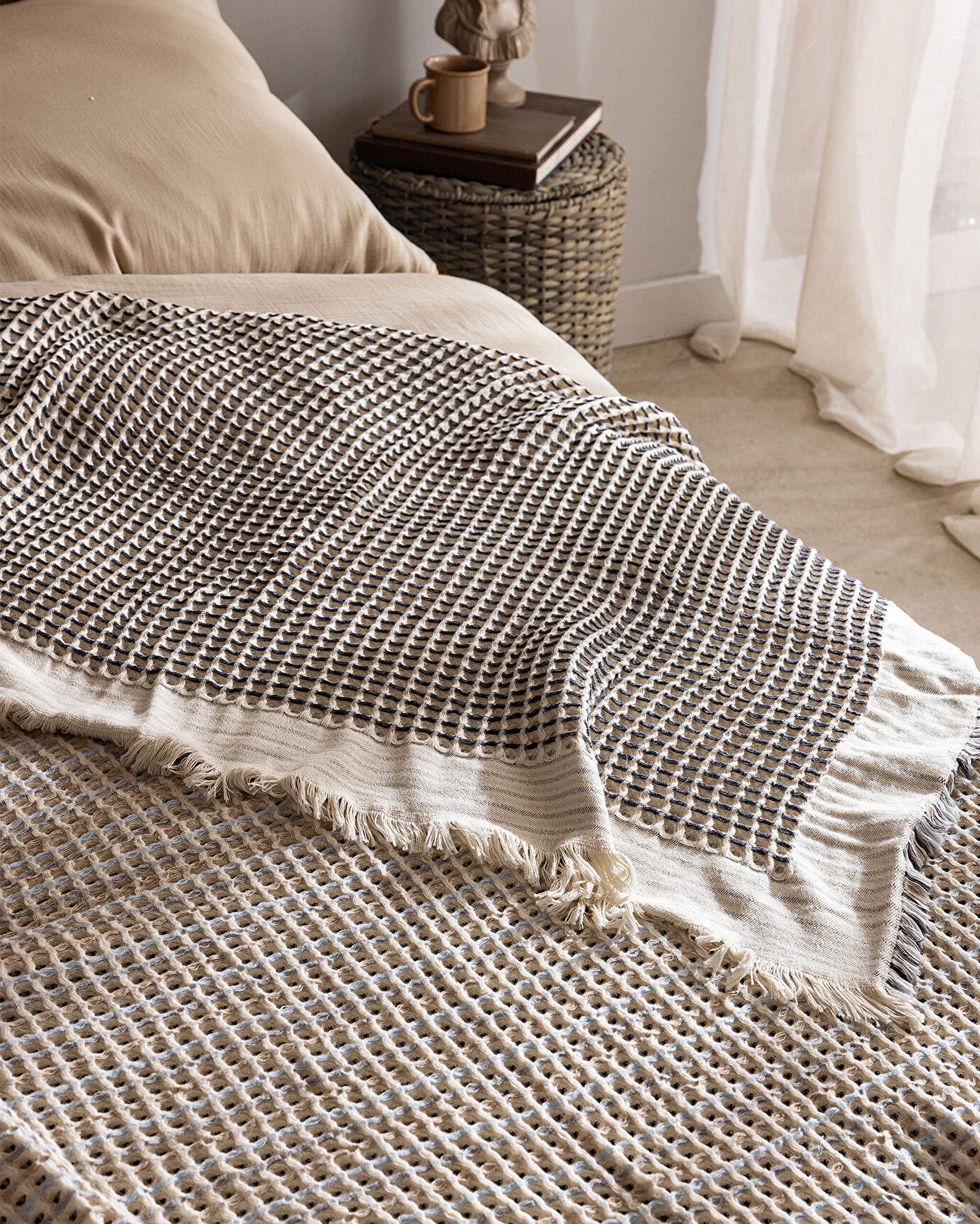 Bresdon Single 100% Cotton Bedspread - Beige/Blue - 2