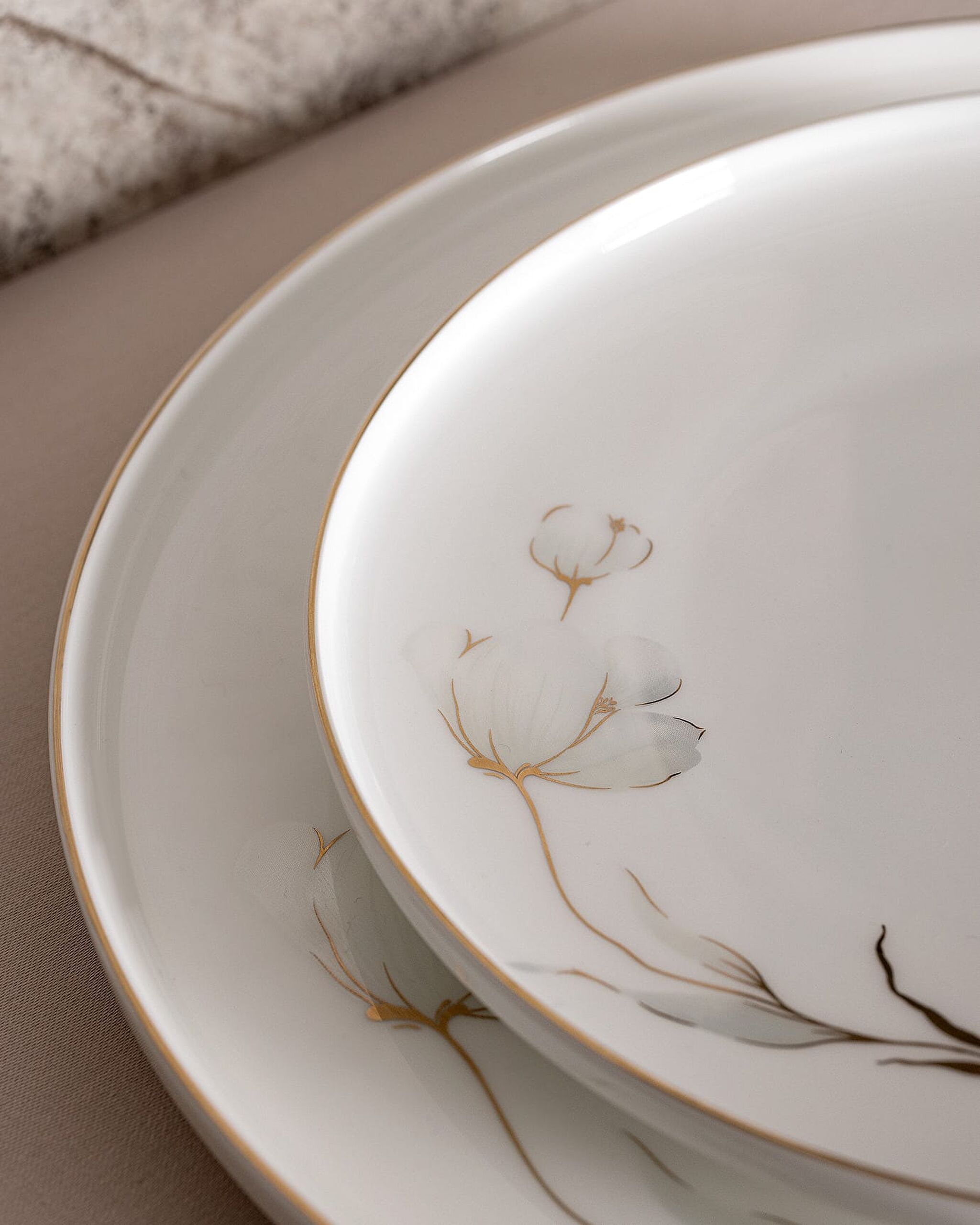 Floretta 56 Piece Dinner Set - 1