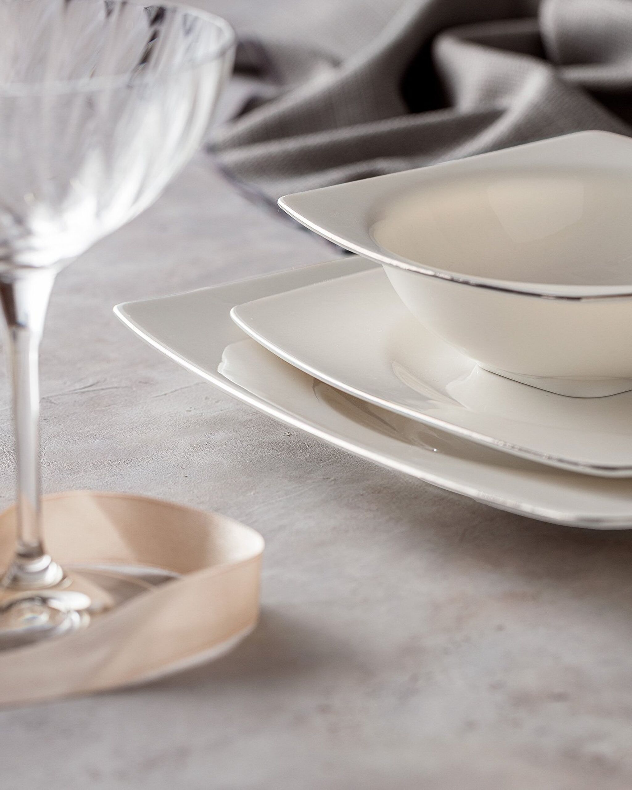 Nova 24 Piece Dinner Set Gold/platinum - 3