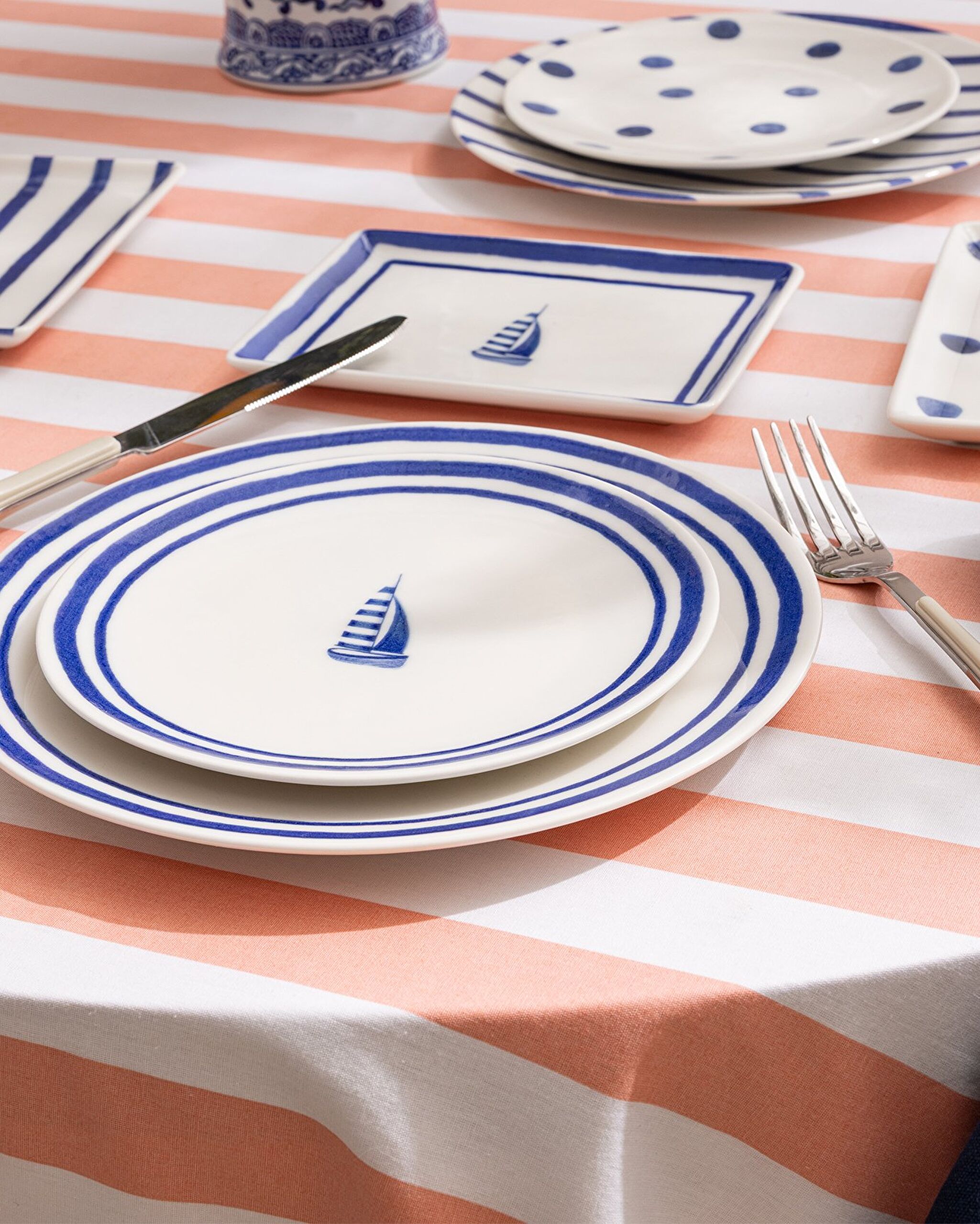 Marine 15 Piece Presentation Dinner Set - 1