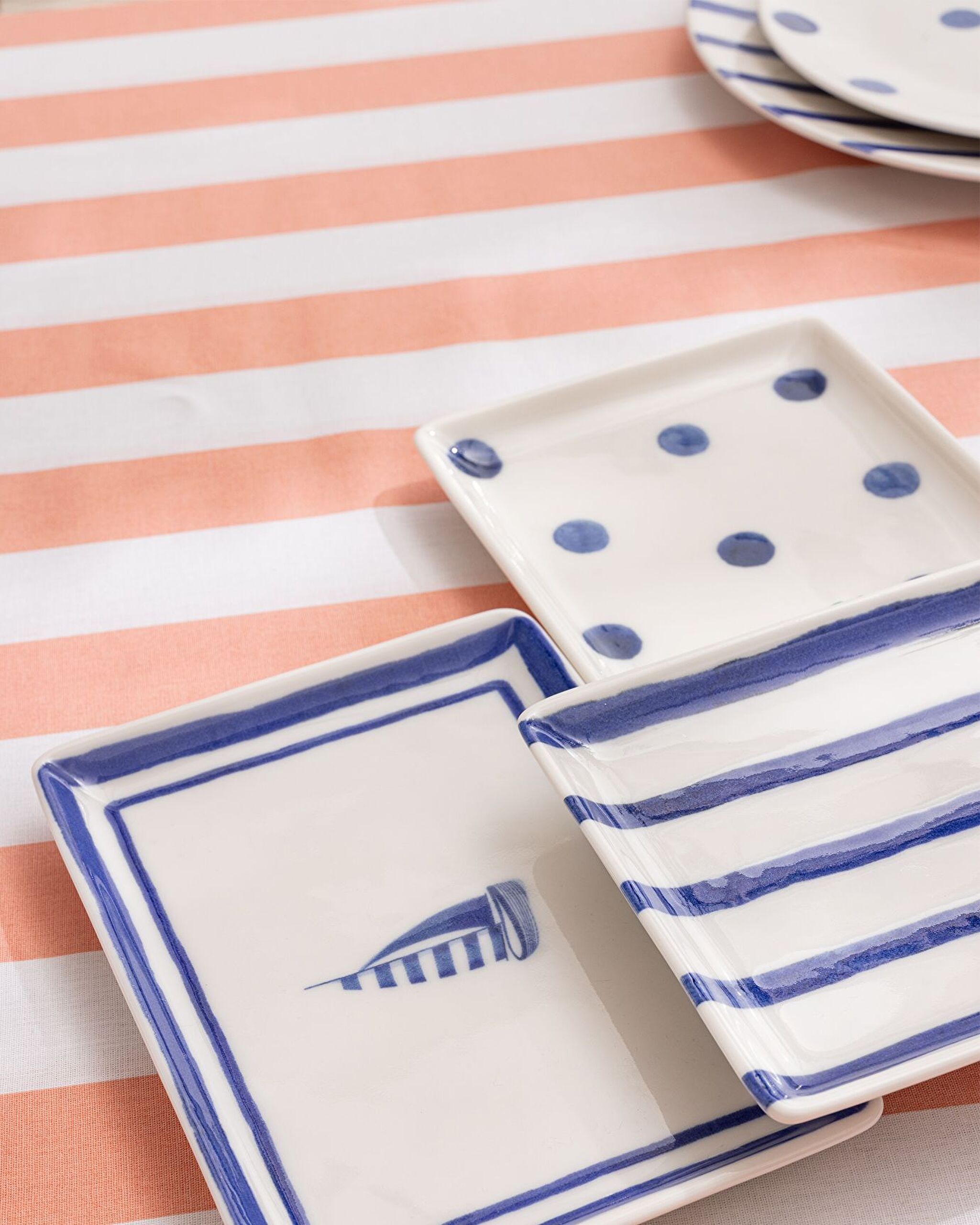 Marine 15 Piece Presentation Dinner Set - 3