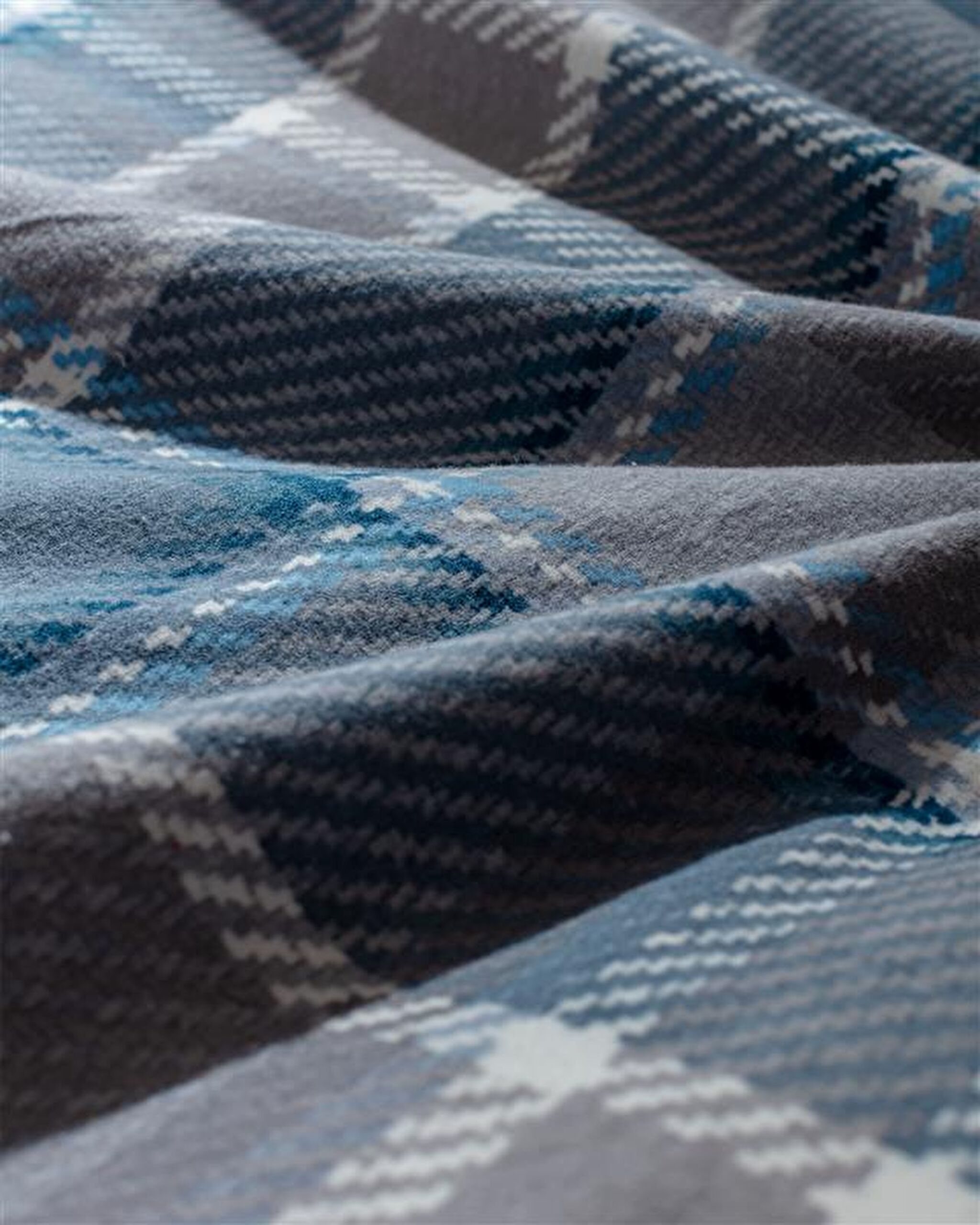 Berdine Super King Flannel Duvet Cover Set - 4