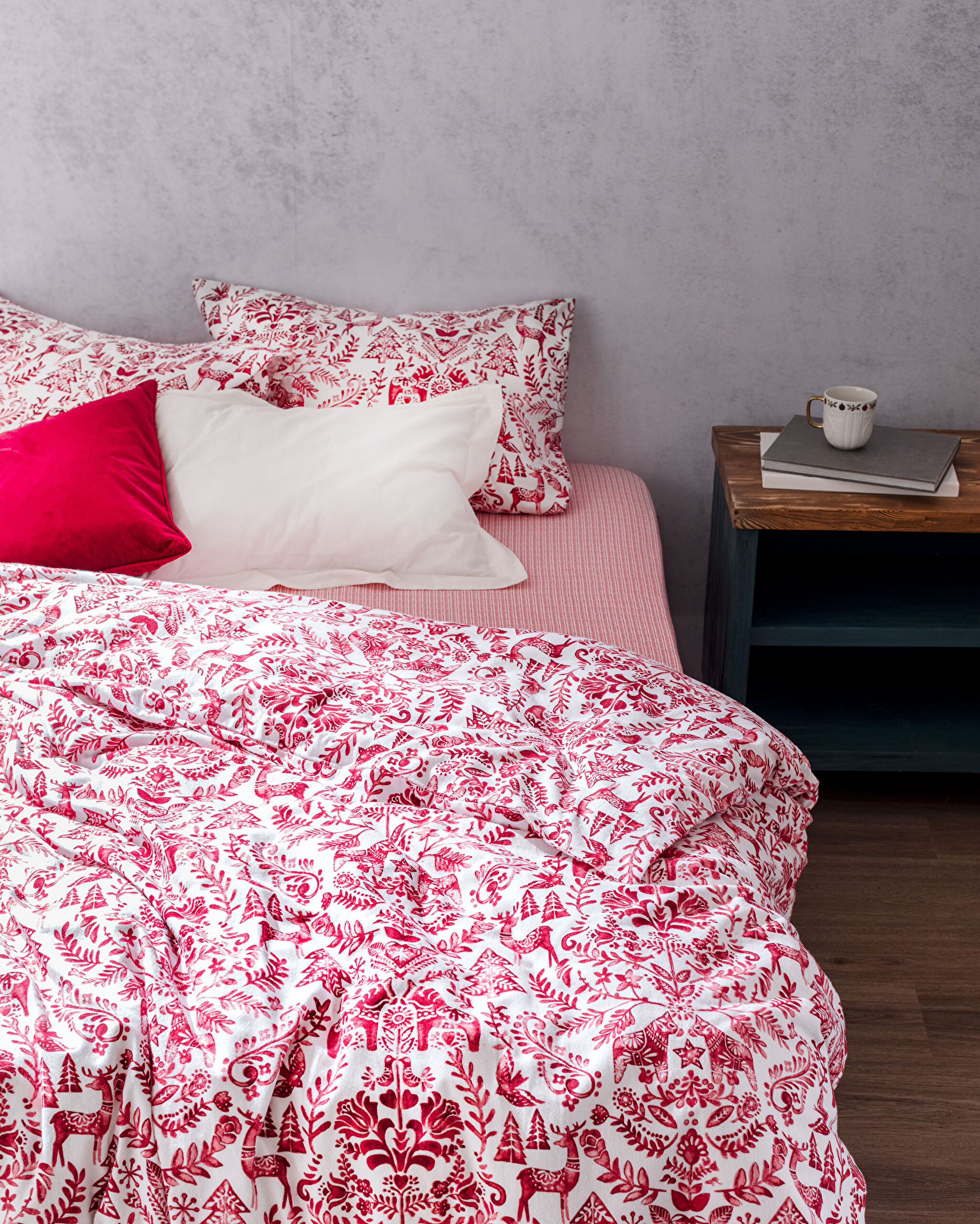 Edmon Super King Flannel Duvet Cover Set - 1