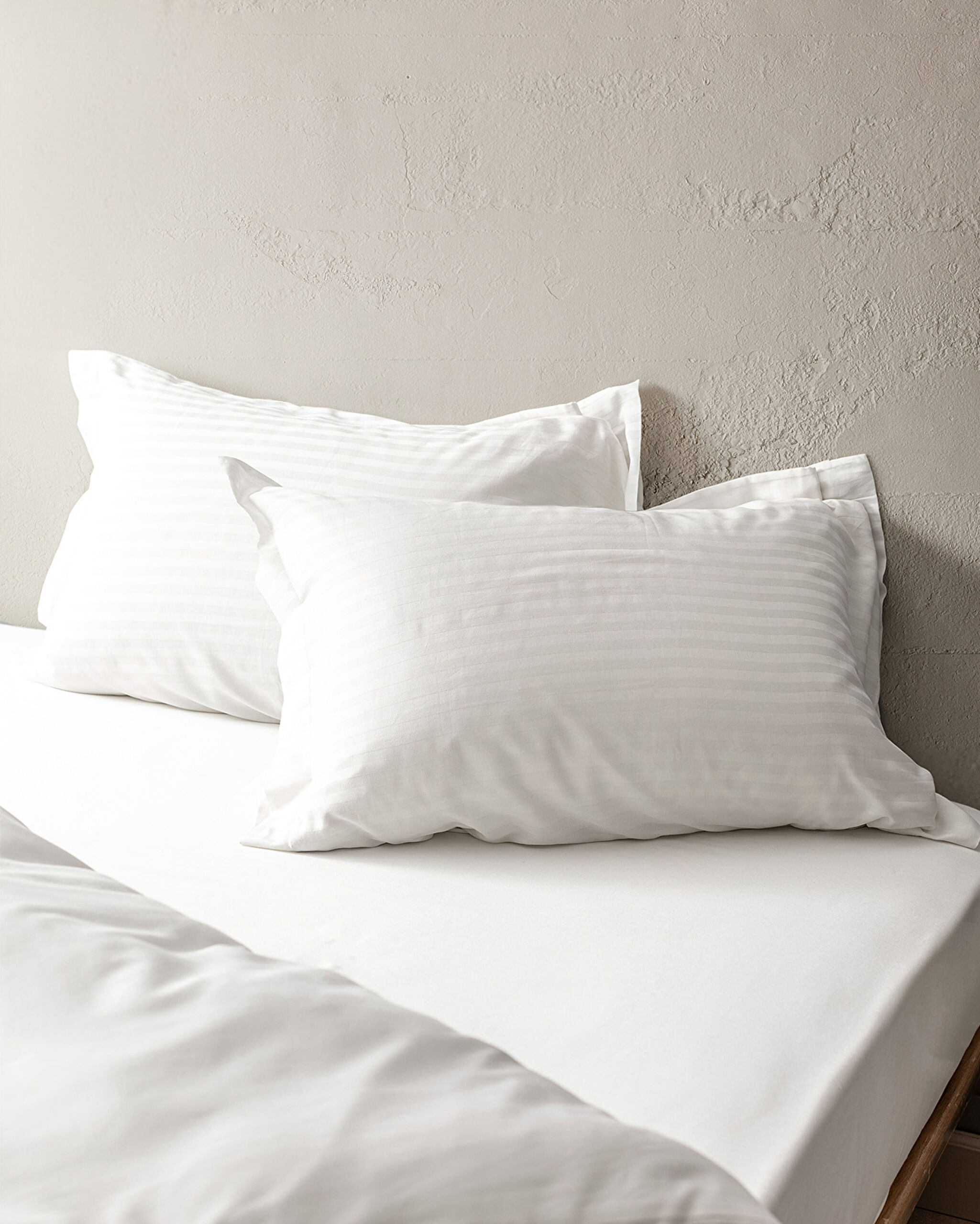 Ensemble de housse de couette en satin à rayures Elicia, taille familiale - 1