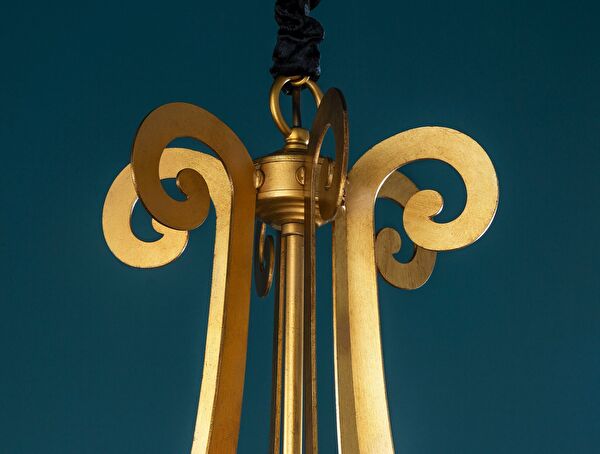 Queen Chandelier - 7