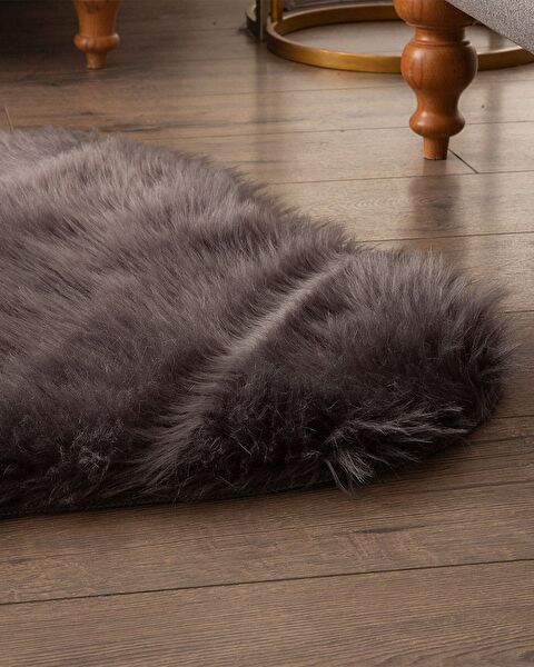 ليلى إخفاء الأغنام - 2