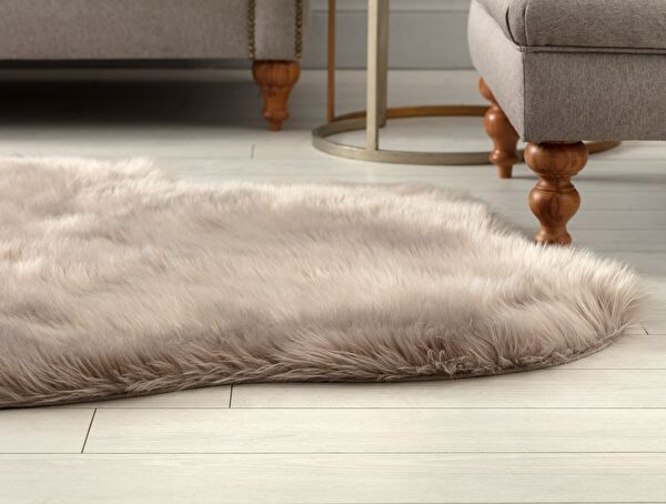 Leila Sheepskin - 1