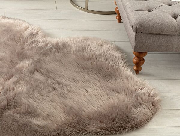 Leila Sheepskin - 2