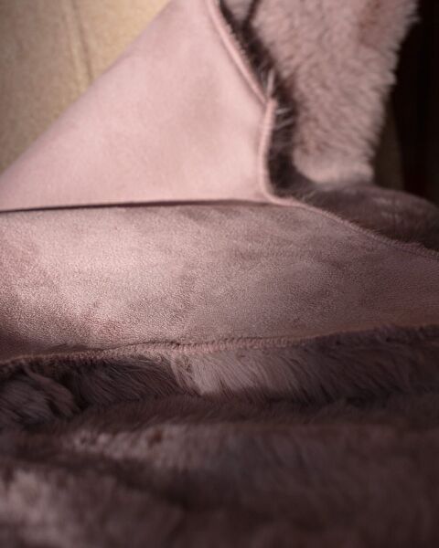 Armend Post - Powder - 60x90 cm - 1