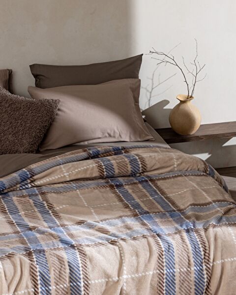 Antonin Printed Wellsoft Blanket - 1