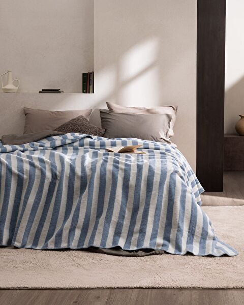 Parennes Cotton Jacquard Blanket - 0