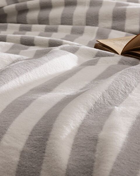 Parennes Cotton Jacquard Blanket - 4