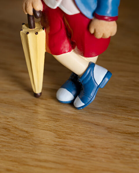 Colin Figurine - Navy Blue/Claret Red - 3