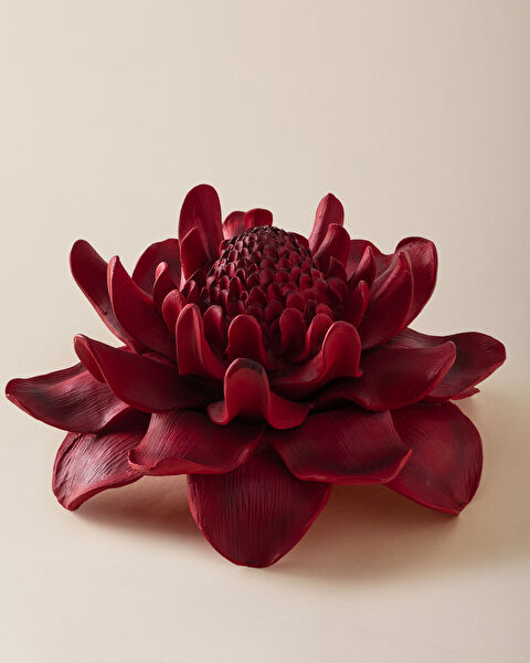Petal Figurine - Red - 1