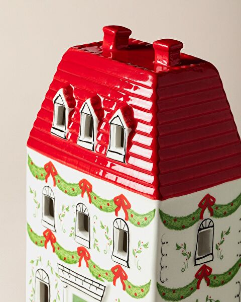 تمثال ألبرتا هوم - 3