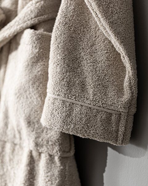 Avril Shawl Collar Unisex Bathrobe Set - 5