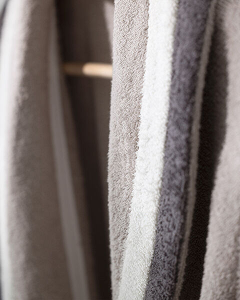 Raina Women's Bathrobe - 3