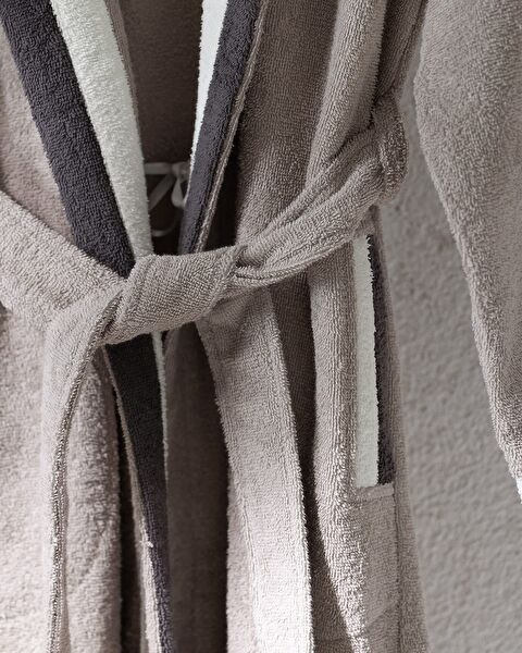 Raina Women's Bathrobe - 2