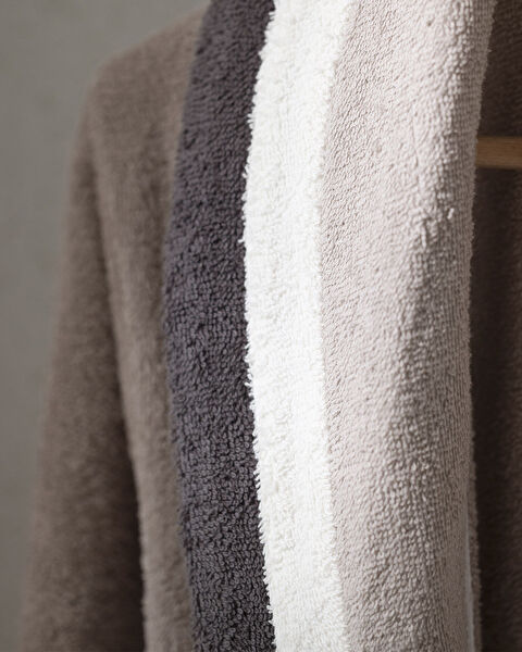 Raina Women's Bathrobe - 4