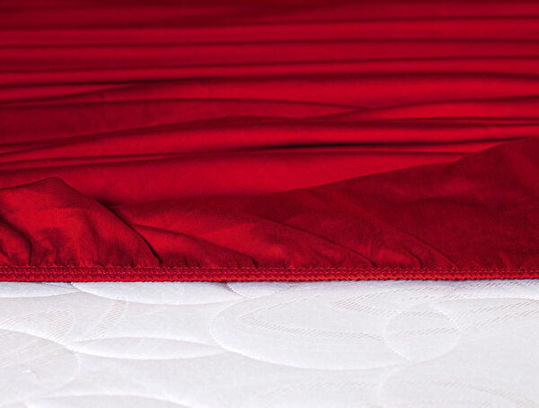 Drap-housse simple en satin Ciel - Rouge - 1