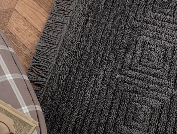 Laura Fringe Carpet - 3