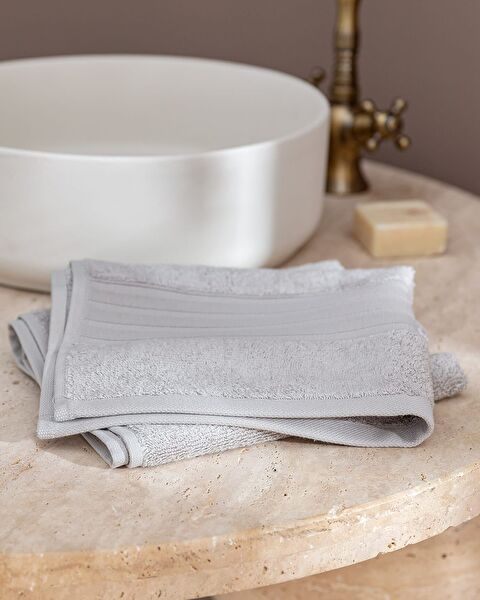 Martha Face Towel (TENCEL:trade_mark:) - Light Gray - 50x80 cm - 0