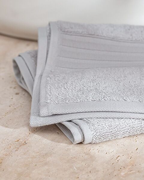 Martha Face Towel (TENCEL:trade_mark:) - Light Gray - 50x80 cm - 1