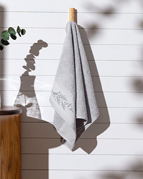 Pansy Embroidered Face Towel - 0