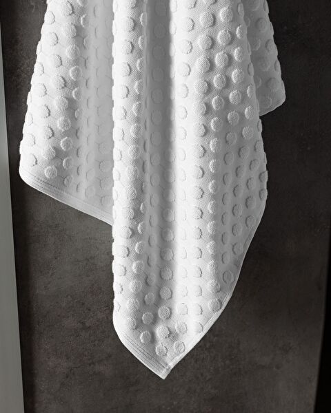 Puanty Bath Towel - 1