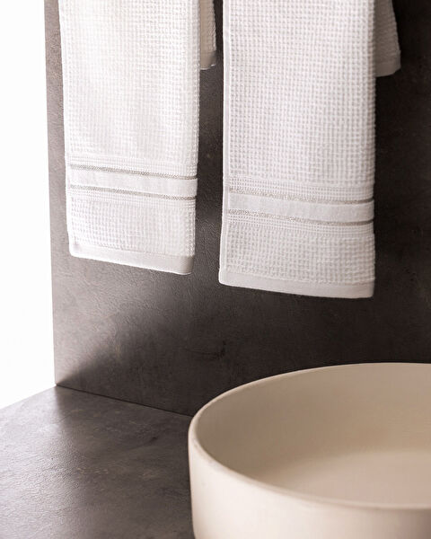 مجموعة أليسا مكونة من 2 منشفة يد - 1