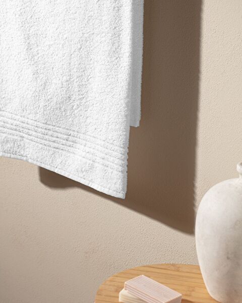 Derline Bath Towel - 1
