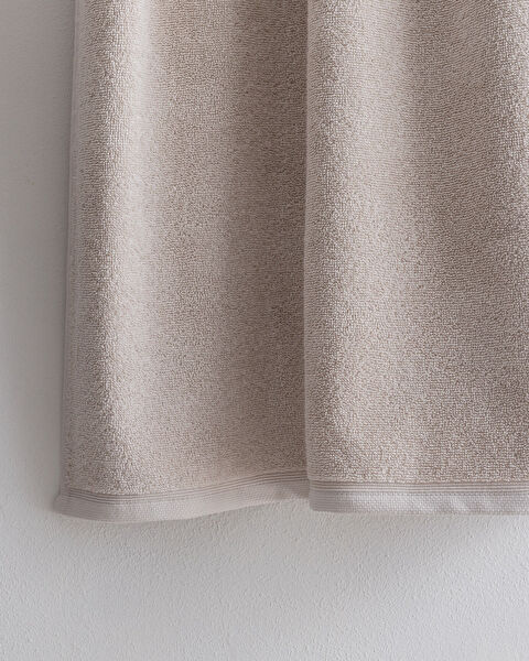 Avelia Bath Towel - 3