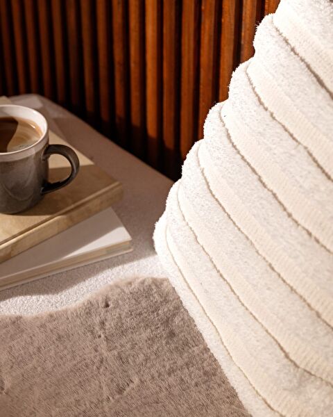 Bourgogne Cushion Cover - 1