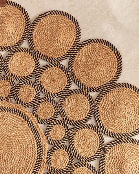 Alsace Round Pieced Rug - Natural/Black - 120 cm - 2