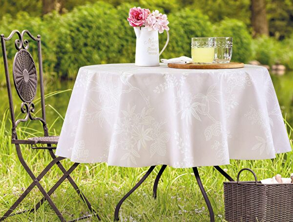 Jannie Table Cloth - 0