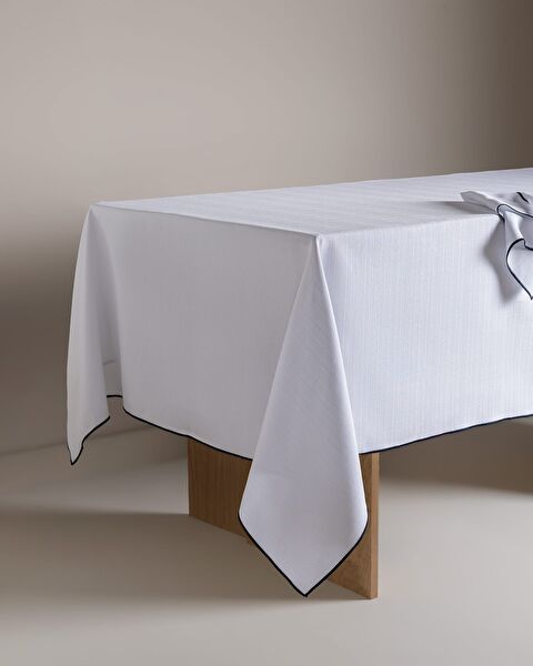 Nostang Tablecloth - 0