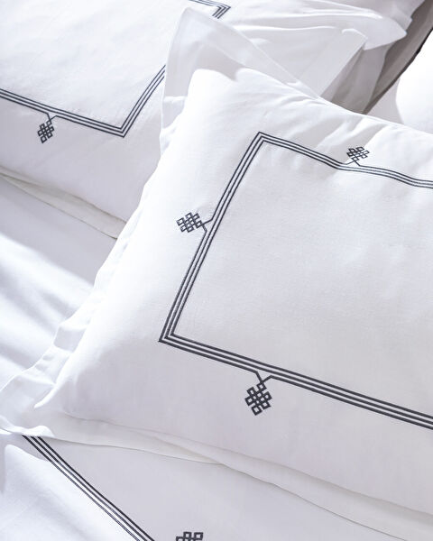 Ensemble de housse de couette double brodée Lilas - Satin - 3