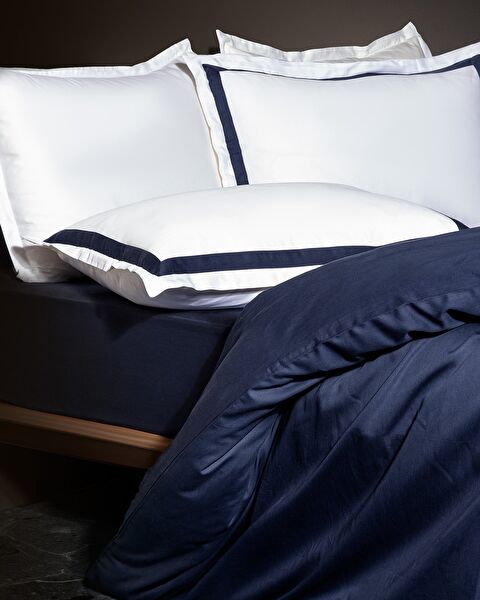 Jeanne Double Bordered Satin Duvet Cover Set - White/Navy Blue - 1
