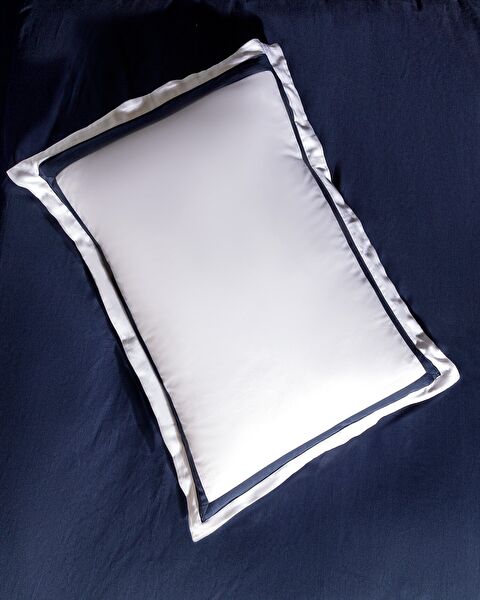 Jeanne Double Bordered Satin Duvet Cover Set - White/Navy Blue - 6